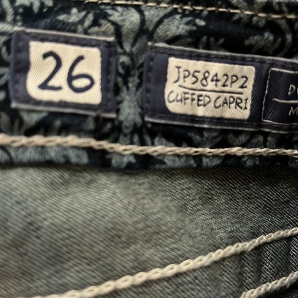 MISS ME Bling Blue Fleur de Lis Print Cuffed Capri Jeans JP5842P2 NWOT - Picture 13 of 15